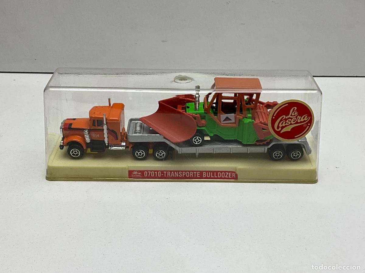 Coches a escala: GUISVAL - CAMION TRANSPORTE - TRANSPORTE BULLDOZER REF-07010 - PROMOCI&Oacute;N LA CASERA