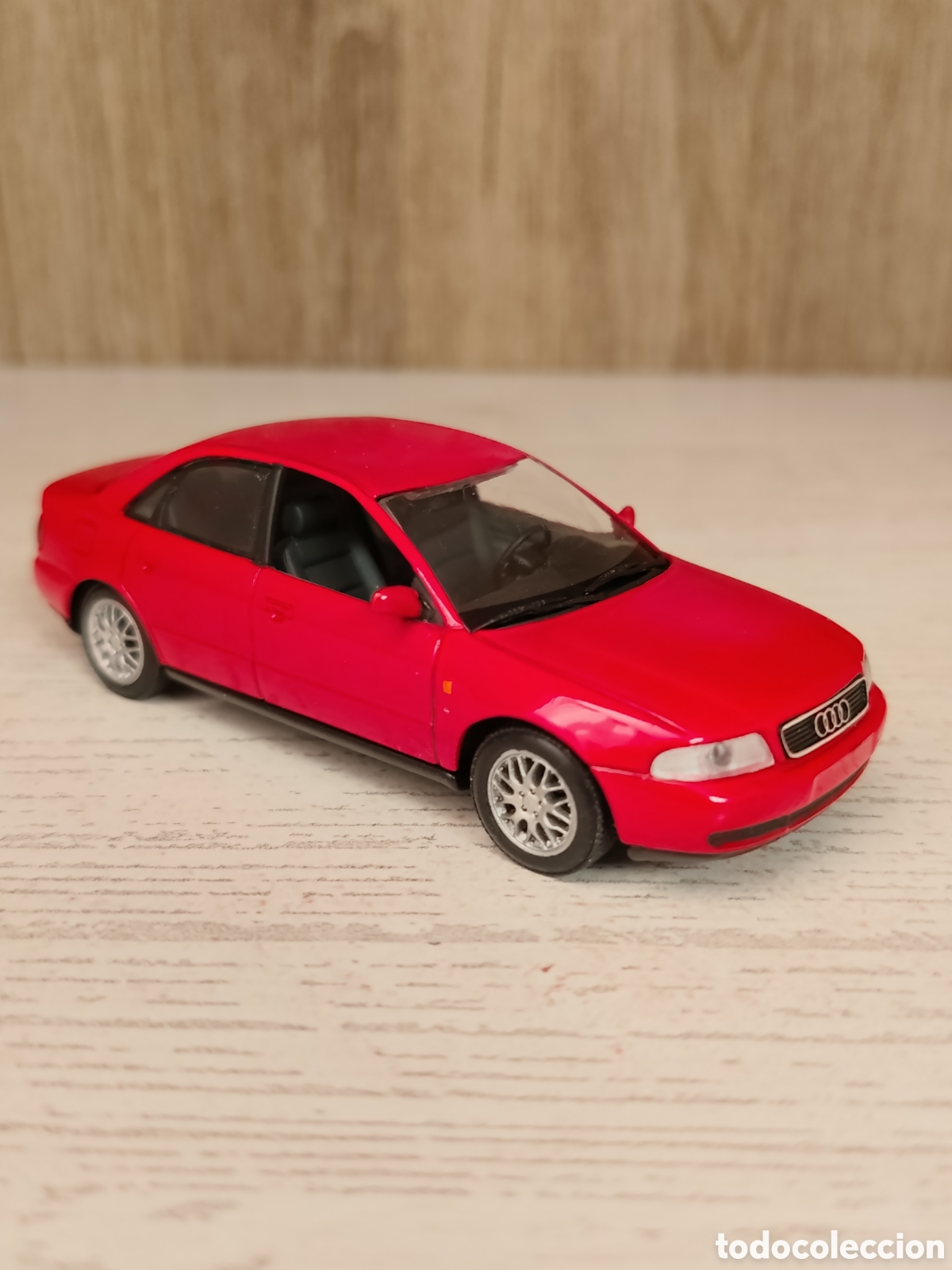 Coches a escala: AUDI A4 b5 MINICHAMPS