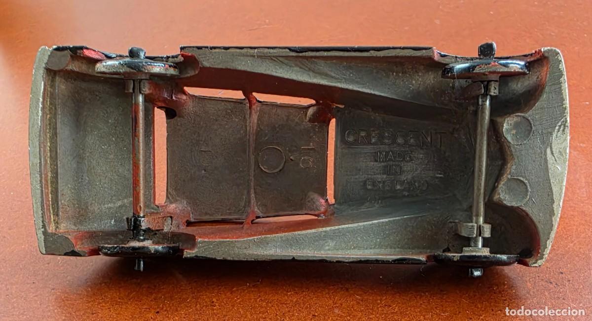 Coches a escala: Jaguar Saloon &middot; CRESCENT TOYS &middot; Escala 1/43