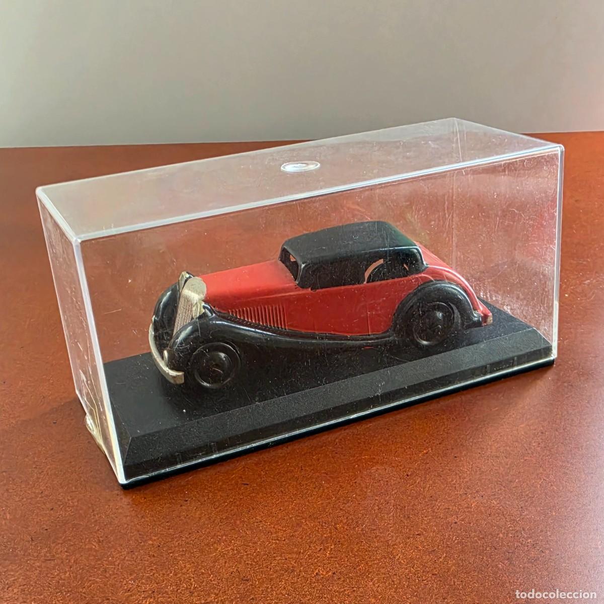 Coches a escala: Jaguar Saloon &middot; CRESCENT TOYS &middot; Escala 1/43