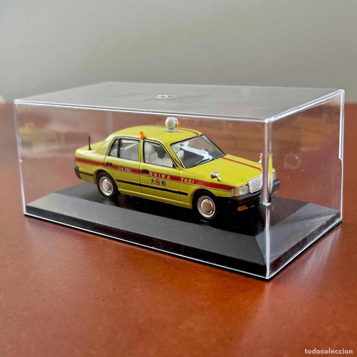 Coches a escala: Toyota Crown Taxi Tokio &middot; IXO &middot; Escala 1/43