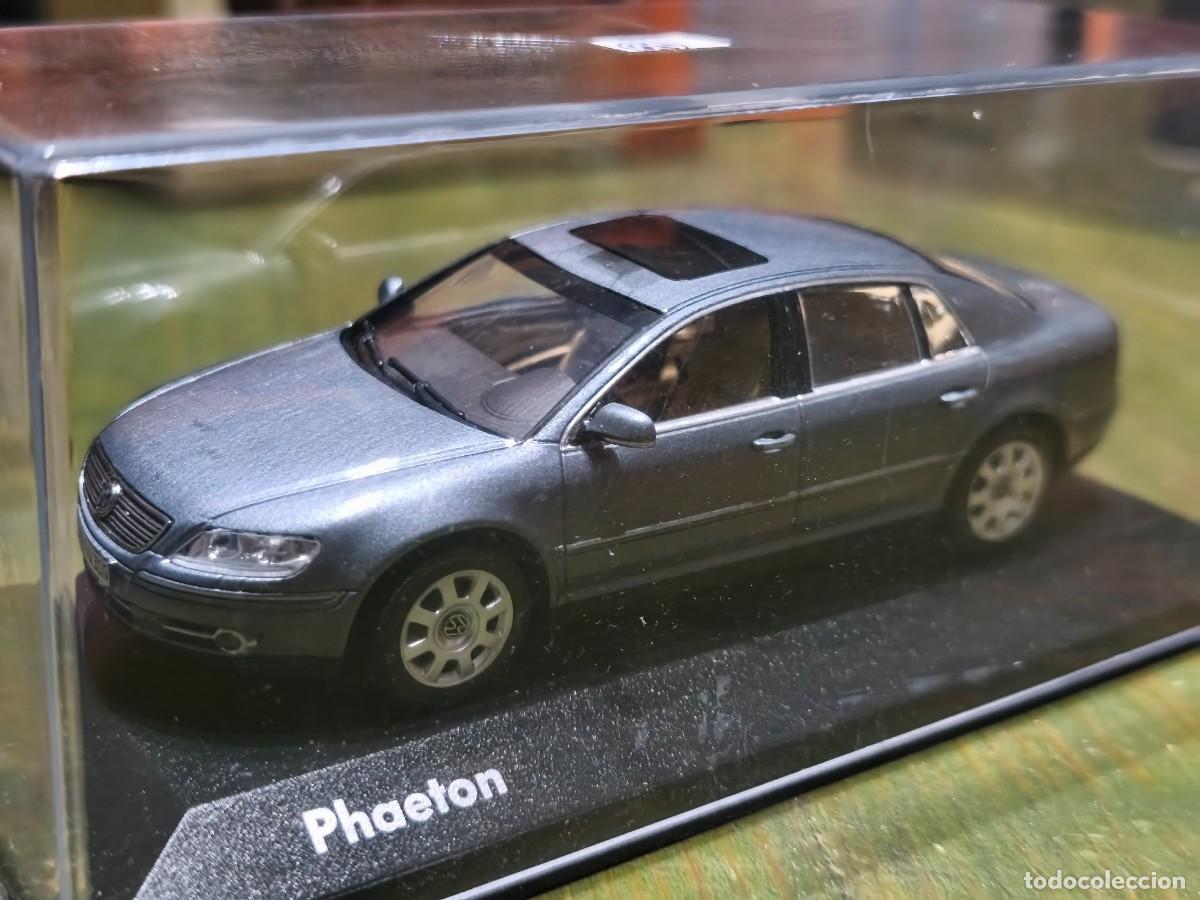 Coches a escala: Volkswagen Phaeton. Escala 1/43. Original VW 3D0 099 300 GP R7Q Votex Minichamps