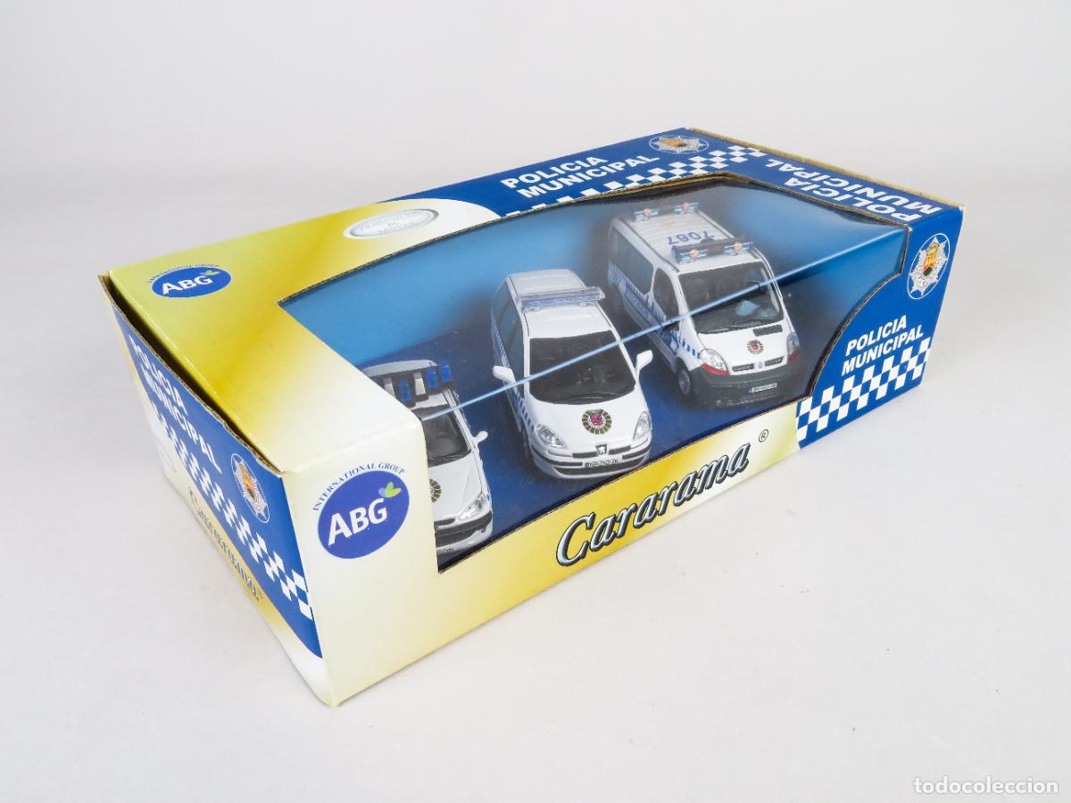 Coches a escala: 3 coches y furgoneta polic&iacute;a municipal Cararama AGG 1/43 Ayuntamiento Madrid nuevos en caja