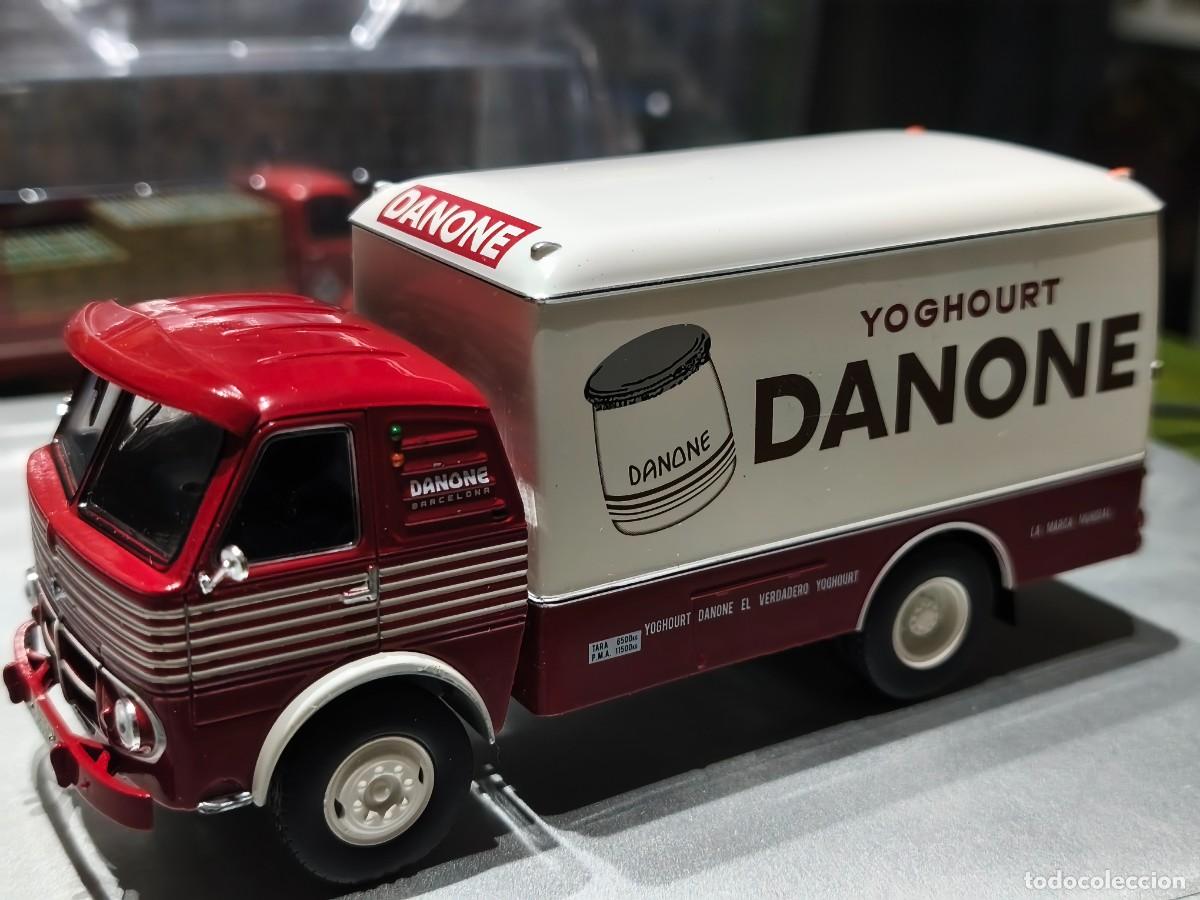 Coches a escala: Pegaso Z 207 Barajas Yoghourt Danone Escala 1/43. Salvat IXO.