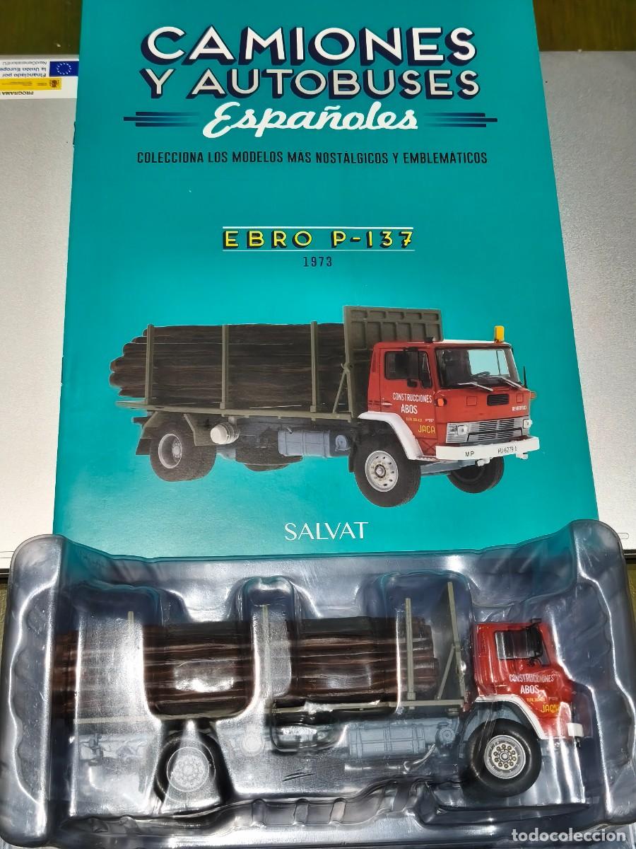 Coches a escala: Ebro P-137. (1973) Escala 1/43. Salvat. Camiones y autobuses espa&ntilde;oles. Con fasc&iacute;culo.