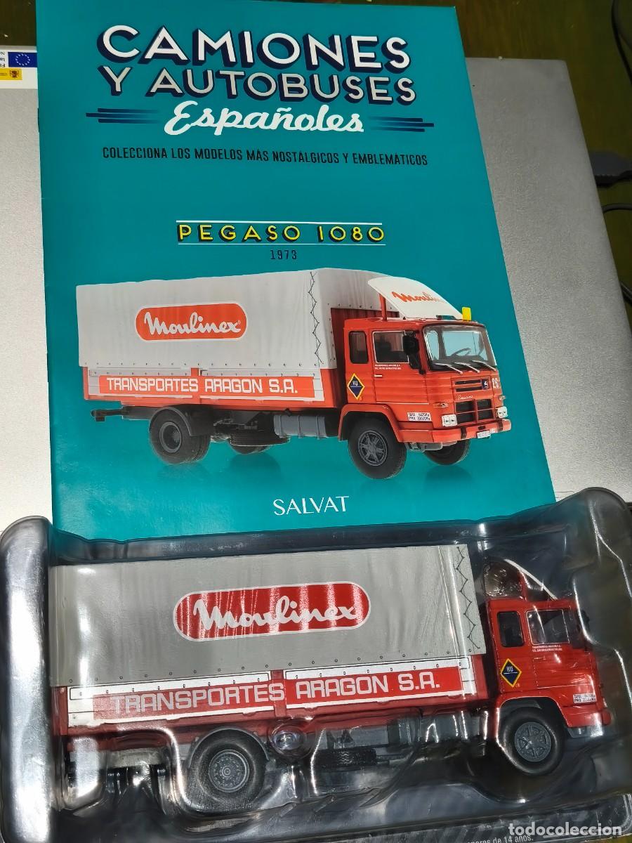 Coches a escala: Pegaso 1080. (1973) Escala 1/43. Salvat. Camiones y autobuses espa&ntilde;oles. Con fasc&iacute;culo