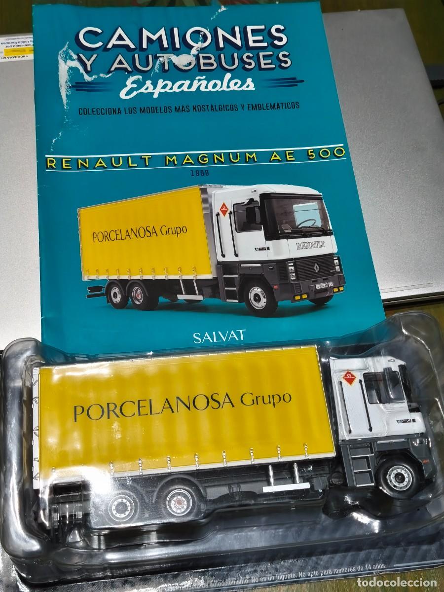 Coches a escala: Renault Magmun AE 500.Escala 1/43. Salvat. Camiones y autobuses espa&ntilde;oles. Con fasc&iacute;culo.Porcelanosa