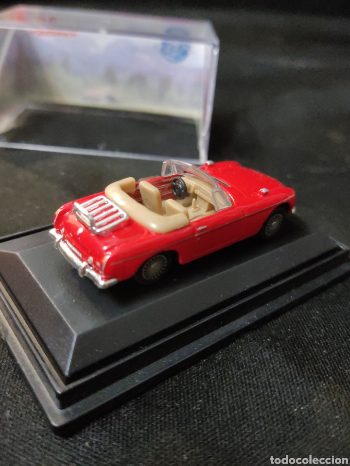 Coches a escala: Schuco, MGB cabrio 1/72 - Foto 3