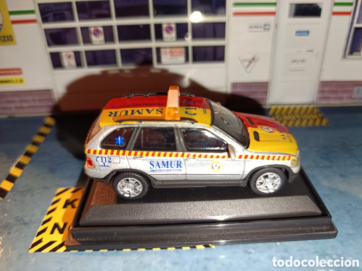 Coches a escala: BMW X5 ( SAMUR 112 ) - Foto 3