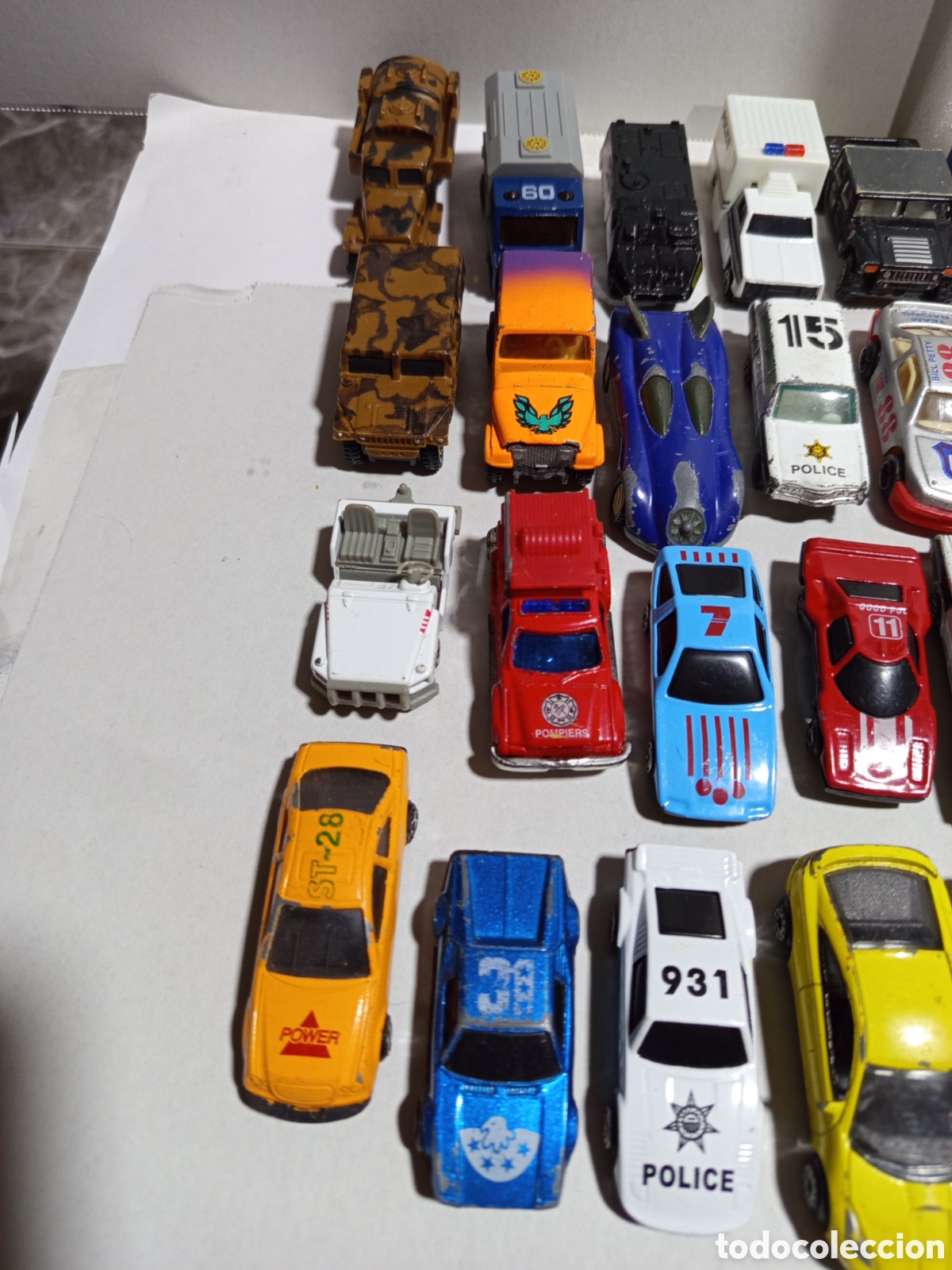 Coches a escala: 38 coches de juguete - Foto 2
