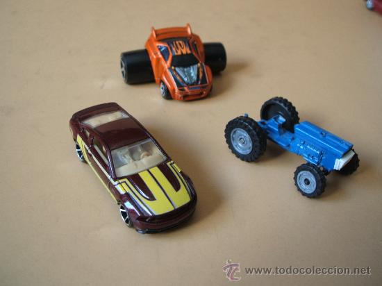 Model cars Hot Wheels: ford mustang gt 2010 de hot wheels,tractor sin marca,b-machine de hot wheels.escala 1:64 aprox