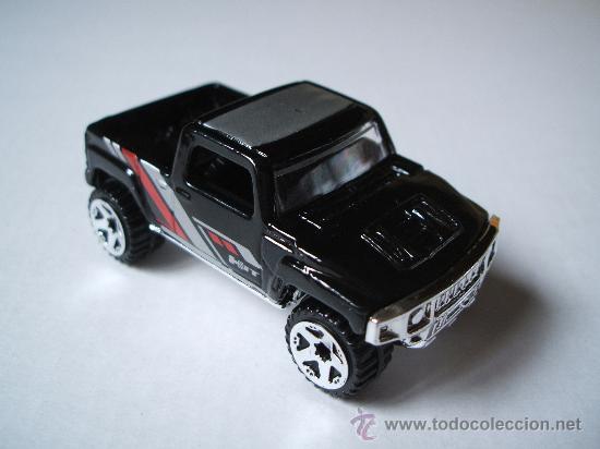 Model cars Hot Wheels: hummer h3t de hot wheels, escala 1:64 aprox