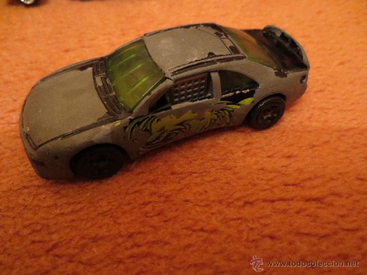 Carros em escala Hot Wheels: cochecito hot wheels.
