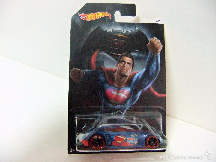 Model cars Hot Wheels: COVELIGHT BATMAN V SUPERMAN - HOT WHEELS MATTEL DC COMICS - ESCALA 1:64 APROX. COCHE MINIATURA