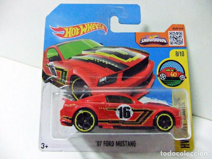 Carros em escala Hot Wheels: &acute;07 FORD MUSTANG 2007 - HOT WHEELS MATTEL HW ART CARS 2016 - ESCALA 1:64 - COCHE AUTO DEPORTIVO