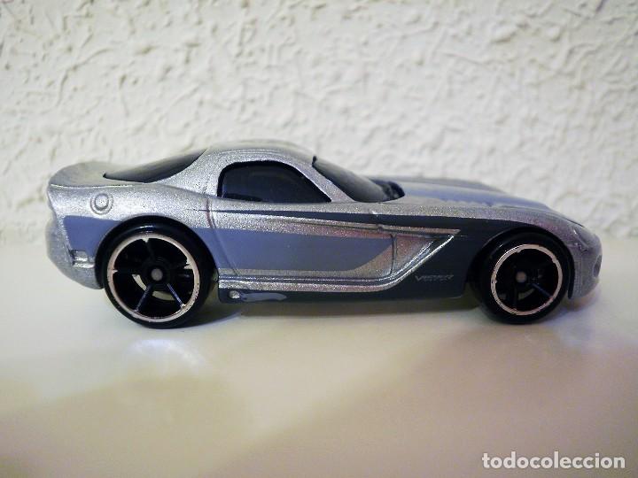 Coches a escala Hot Wheels: Hot Wheels Dodge Viper Coupe - Foto 2