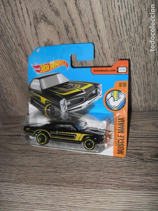 Model cars Hot Wheels: Coche Hot wheels &acute;67 Pontiac GTO - Muscle Mania - 69 - NUEVO EN BLISTER SIN ABRIR