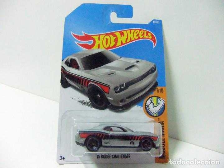 Carros em escala Hot Wheels: &acute;15 DODGE CHALLENGER MOPAR 2015 - HOT WHEELS MATTEL MUSCLE MANIA ESCALA 1:64 - COCHE BL&Iacute;STER LARGO