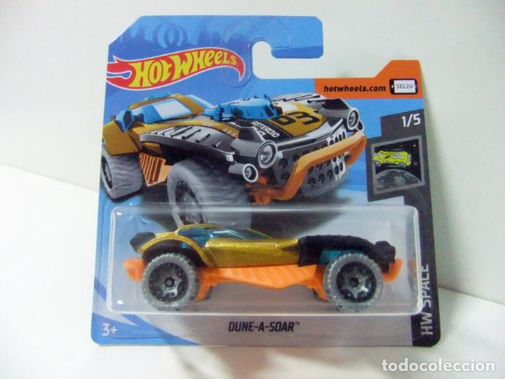 Carros em escala Hot Wheels: DUNE-A-SOAR - HOT WHEELS MATTEL HW SPACE 1/5 2019 ESCALA 1:64 - COCHE TODOTERRENO AUTOM&Oacute;VIL ESPACIO