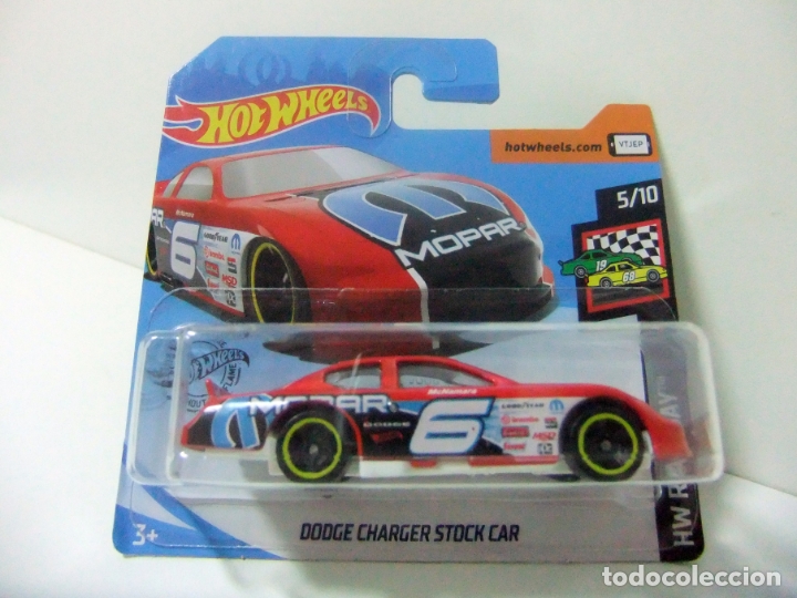 Coches a escala Hot Wheels: DODGE CHARGER STOCK CAR MOPAR - HOT WHEELS MATTEL HW RACE DAY 2019 5/10 ESCALA 1:64 COCHE AUTOM&Oacute;VIL