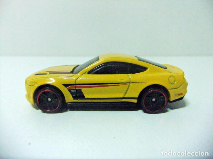 Model cars Hot Wheels: 2015 FORD MUSTANG GT - HOT WHEELS HW &copy; 2014 MATTEL - ESCALA 1:64 COCHE DEPORTIVO AMERICANO USA &acute;15