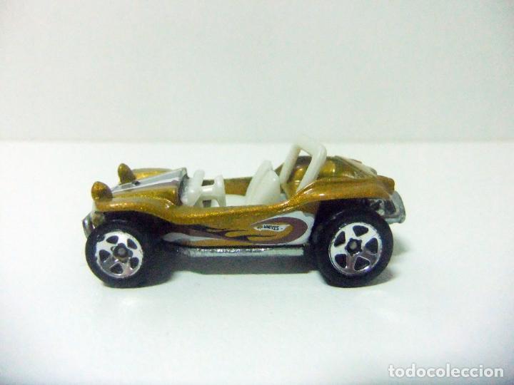 Model cars Hot Wheels: MEYERS MANX - HOT WHEELS RACE WORLD BEACH &acute;10 A&Ntilde;O 2010 MATTEL &copy; 2002 - ESCALA 1:64 BUGGY COCHE C32