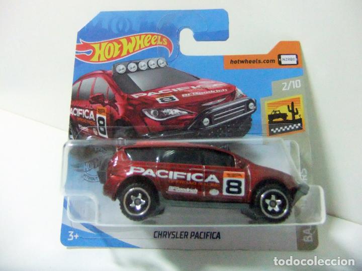 Coches a escala Hot Wheels: CHRYSLER PACIFICA - HOT WHEELS MATTEL BAJA BLAZERS 2020 2/10 ESCALA 1:64 - COCHE AUTOM&Oacute;VIL OFFROAD