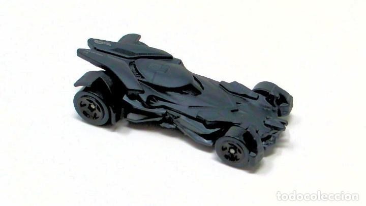 Coches a escala Hot Wheels: Batmobile de Hot Wheels - Hotwheels - Malasia 2015.