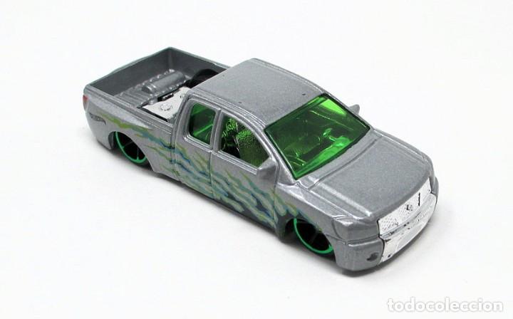 Coches a escala Hot Wheels: Nissan Titan de Hot Wheels - Hotwheels - Malasia 2005.