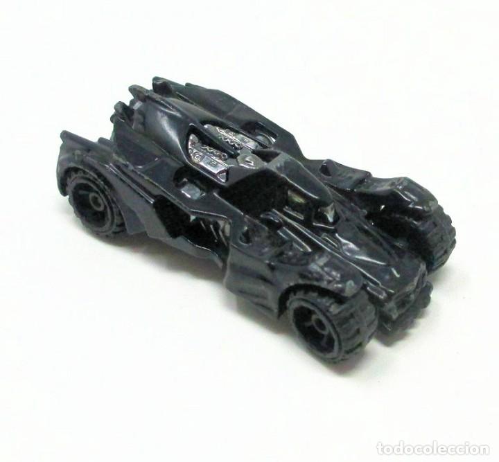 Voitures miniatures Hot Wheels: Batman Arkham Knight Batmobile de Hot Wheels - Hotwheels - Malasia 2015.
