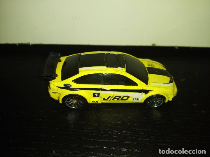 Coches a escala Hot Wheels: Coche ford focus hot wheels 08 - Foto 2