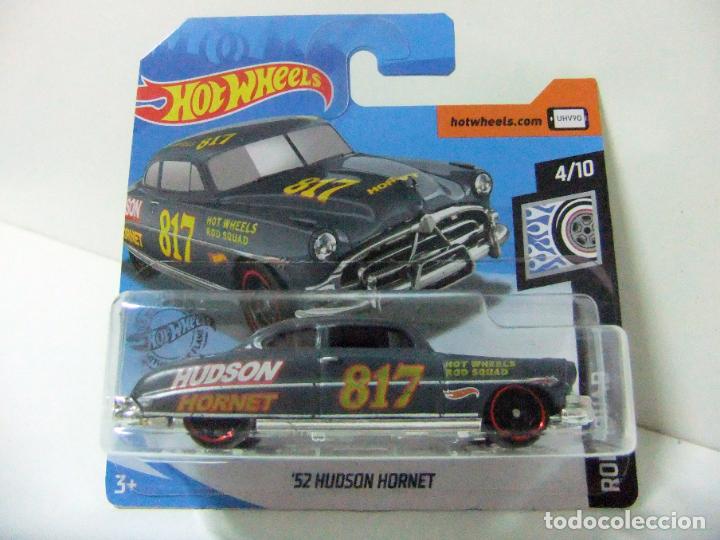 Coches a escala Hot Wheels: &acute;52 HUDSON HORNET 1952 - HOT WHEELS MATTEL ROD SQUAD 2020 4/10 ESCALA 1:64 COCHE JUGUETE CHRYSLER