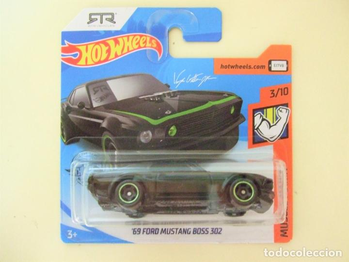 Carros em escala Hot Wheels: &acute;69 FORD MUSTANG BOSS 302 RTR VAUGHN GITTIN JR - HOT WHEELS MUSCLE MANIA 2020 ESCALA 1:64 COCHE 1969