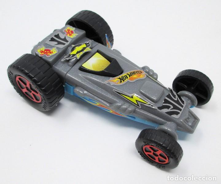 Model cars Hot Wheels: Coche deportivo reversible de Hot Wheels - Hotwheels de McDonalds 2010. Pl&aacute;stico 9,5 cm de largo.