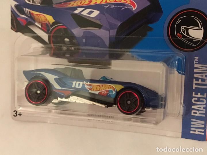 Carros em escala Hot Wheels: HOT WHEELS CARBONIC 2016