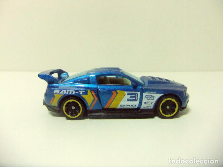 Carros em escala Hot Wheels: CUSTOM &acute;12 FORD MUSTANG HOT WHEELS MATTEL NIGHTBURNERZ 5-PACK 2020 - 1:64 COCHE JUGUETE AZUL 2012