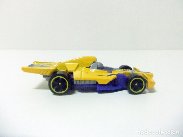 Carros em escala Hot Wheels: FORMULA FLASHBACK - HOT WHEELS MATTEL 2020 - COCHE 1:64 B&Oacute;LIDO RACING CAR MULTIPACK EXCLUSIVE DHN88