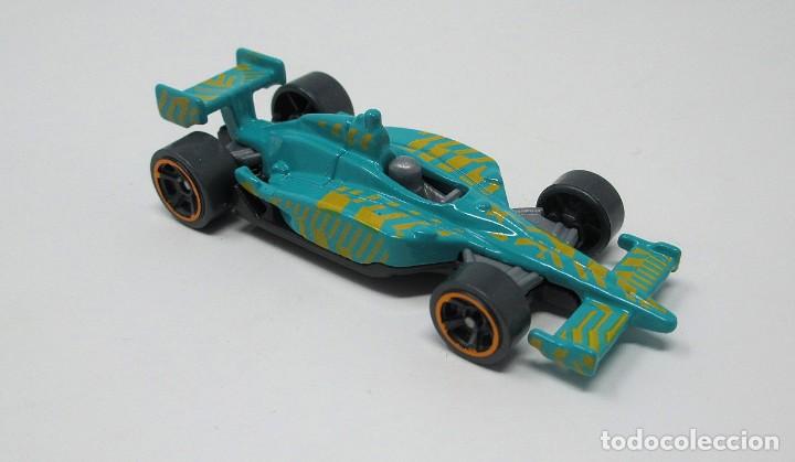 Voitures miniatures Hot Wheels: Indy 500 Oval F&oacute;rmula uno de Hot Wheels - Hotwheels - FJW09 - 2011,17 Mattel - Malasia