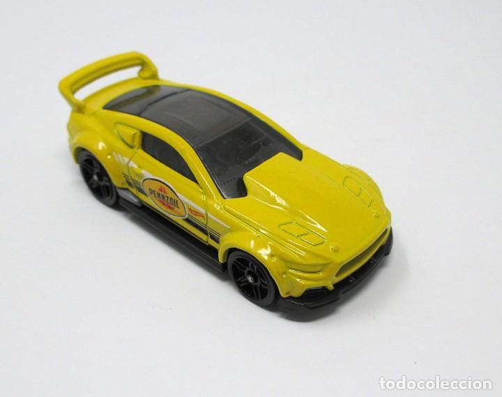 Coches a escala Hot Wheels: Custom 15 Ford Mustang de Hot Wheels - Hotwheels - Tailandia 2015