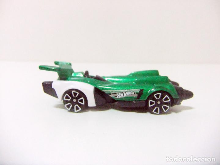 Auto in scala Hot Wheels: OLLIE ROCKET - HOT WHEELS MATTEL 2020 - ESCALA 1:64 - COCHE COHETE JUGUETE MULTIPACK EXCLUSIVE