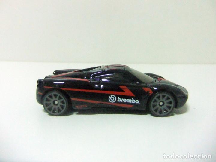 Auto in scala Hot Wheels: PAGANI HUAYRA BREMBO - HOT WHEELS MATTEL 2019 - ESCALA 1:64 - COCHE AUTO NEGRO JUGUETE MULTIPACK HW