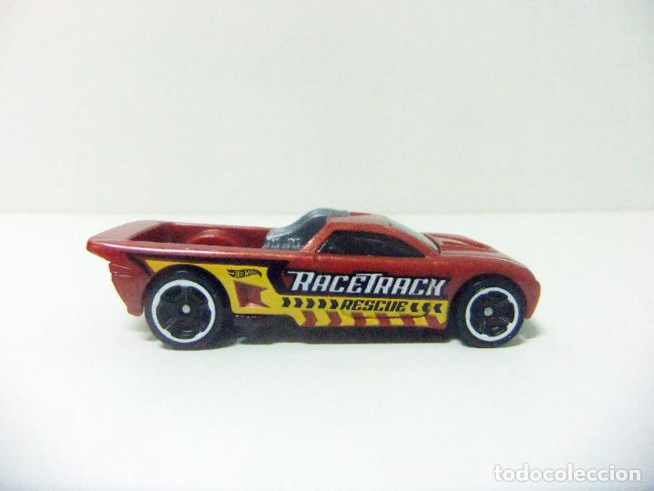 Auto in scala Hot Wheels: BEDLAM RACE TRACK RESCUE - HOT WHEELS MATTEL 2019 - ESCALA 1:64 COCHE CAR PICKUP HW METRO 5-PACK