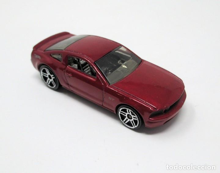 Coches a escala Hot Wheels: 2005 Ford Mustang GT de Hot Wheels - Hotwheels - Malasia 2005