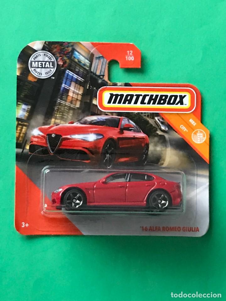 Coches a escala Hot Wheels: MATCHBOX 2020 - &acute;16 ALFA ROMEO GIULIA - 12/100 - NUEVO EN BLISTER - ESCALA 1:64 - TIPO HOT WHEELS