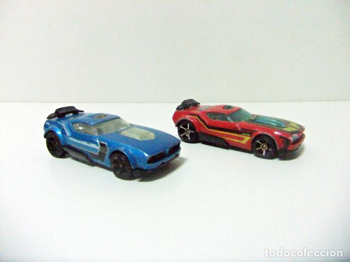 Auto in scala Hot Wheels: LOTE 2 COCHES FAST FISH HOT WHEELS AZUL 2011 Y ROJO 2010 - ESCALA 1:64 COCHE CAR BLUE RED JUGUETE