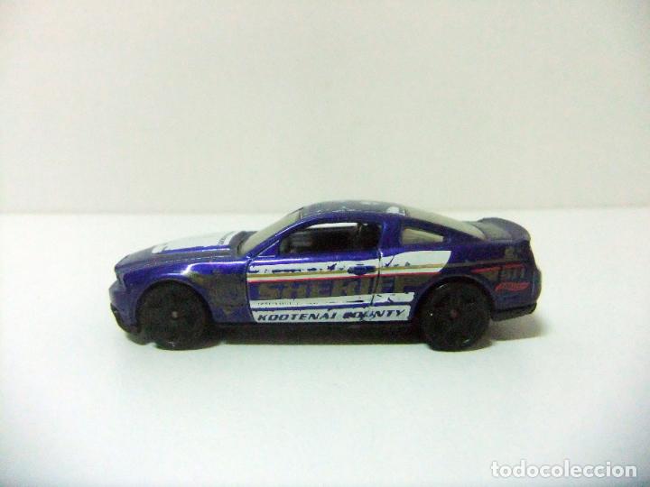 Auto in scala Hot Wheels: 2010 FORD MUSTANG GT SHERIFF KOOTENAI COUNTY HOT WHEELS HW MAIN STREET 2012 COCHE 1:64 POLICE &acute;10