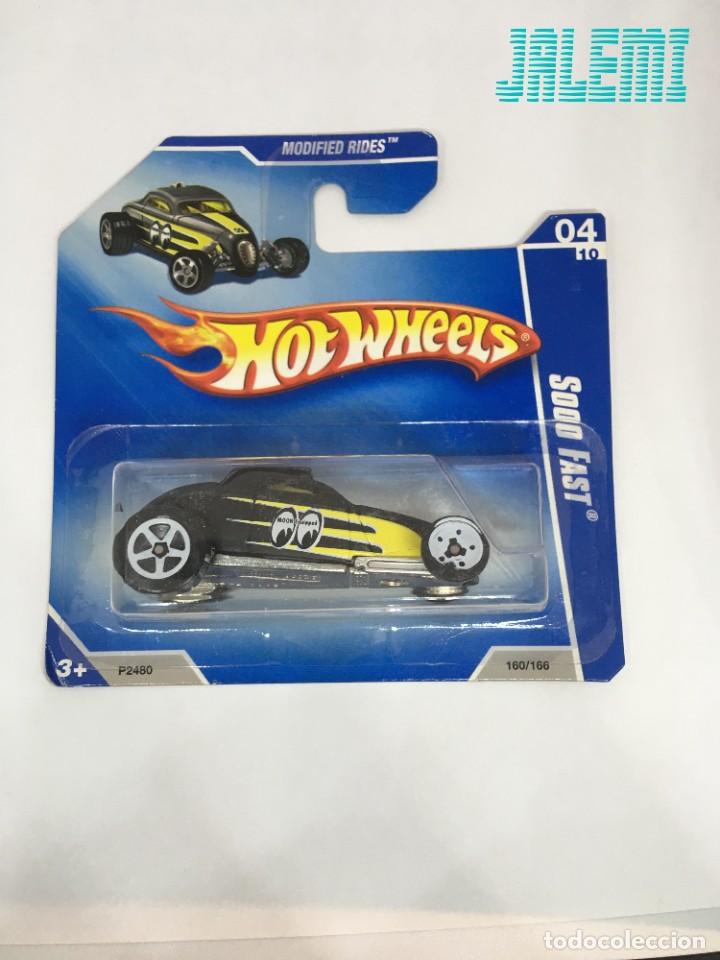 Auto in scala Hot Wheels: HOT WHEELS HOT RODS SOOO FAST MOON (2009)