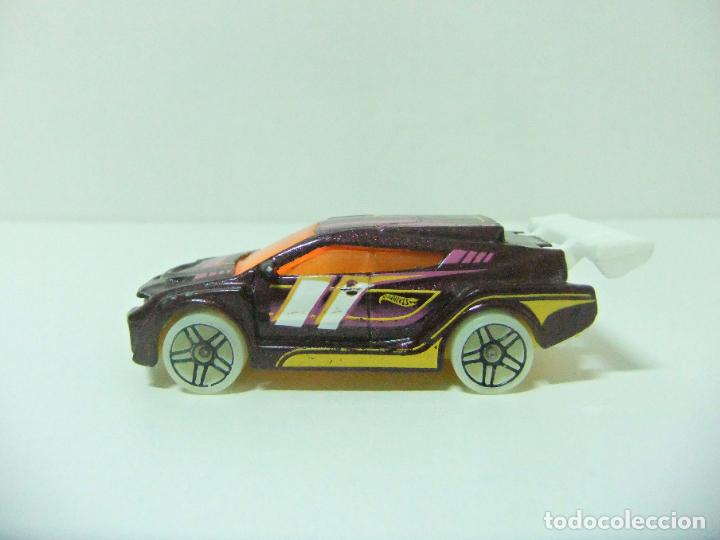 Auto in scala Hot Wheels: LOOP COUPE - HOT WHEELS MATTEL HW GLOW WHEELS 2016 - ESCALA 1:64 COCHE JUGUETE CAR X1649