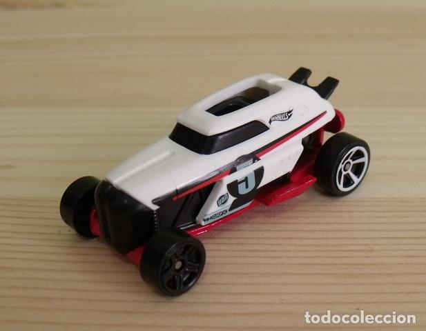 Carros em escala Hot Wheels: Coche Hot Wheels RIP ROD - HW Game Over - Mattel