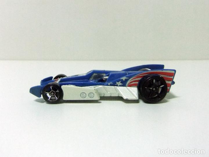 Carros em escala Hot Wheels: RD-10 HOT WHEELS MATTEL TRACK STARS 2009 COCHE 1:64 STARS AND STRIPES BARRAS Y ESTRELLAS RD10